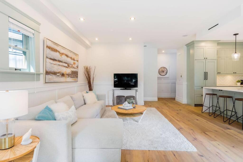Easeful 2 Bedroom Unit Near English Bay Vancouver Exterior foto